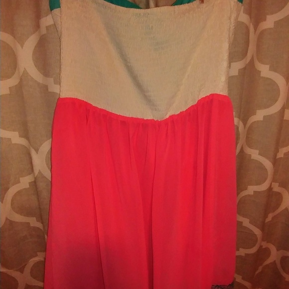 Bright and unique mini dress - Picture 5 of 6